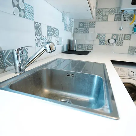 Bed & Breakfast Salotto Tiburtino 3*