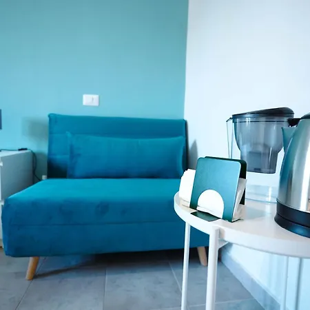 Salotto Tiburtino Bed & Breakfast 3*