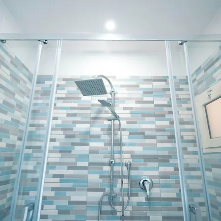 Salotto Tiburtino 3*